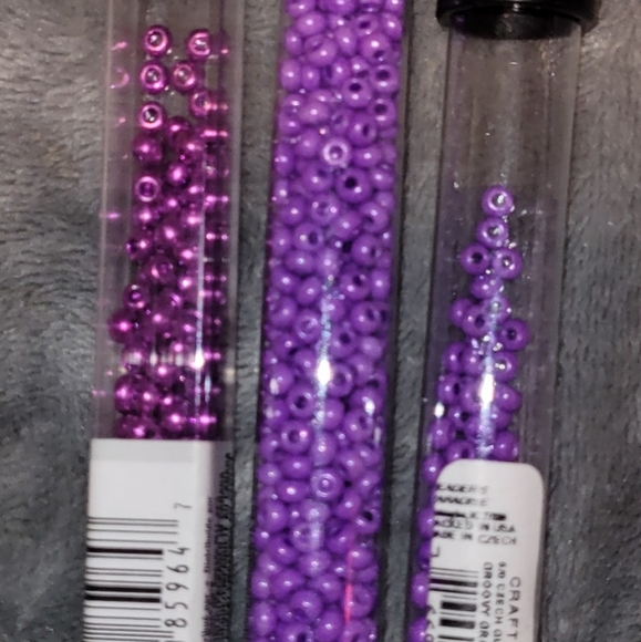 Seed beads, assorted colors. Over 50 tubes. - Picture 4 of 11